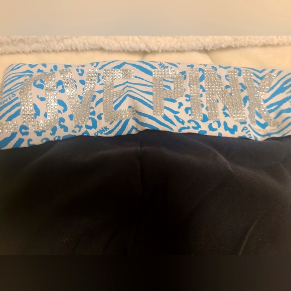 Capri Tights - Picture 1 of 2